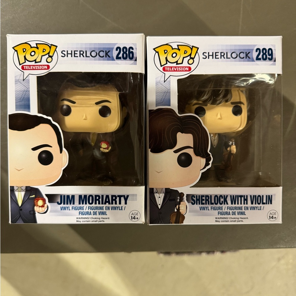 Funko- Sherlock ( 2 for 1) Jim Moriarty @ Sherlock w/ Violin